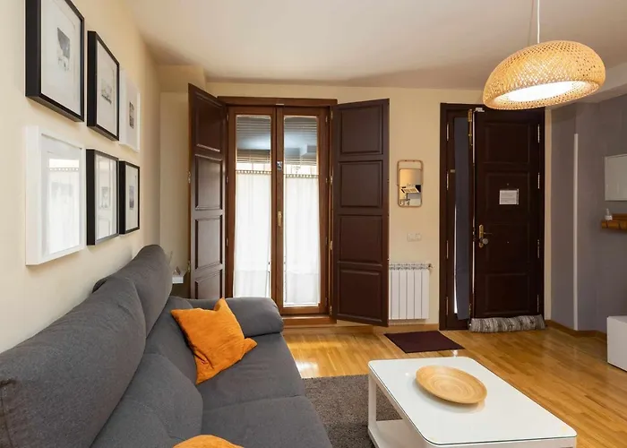 Casa Benito. Garaje. C.antigueo. * Zamora