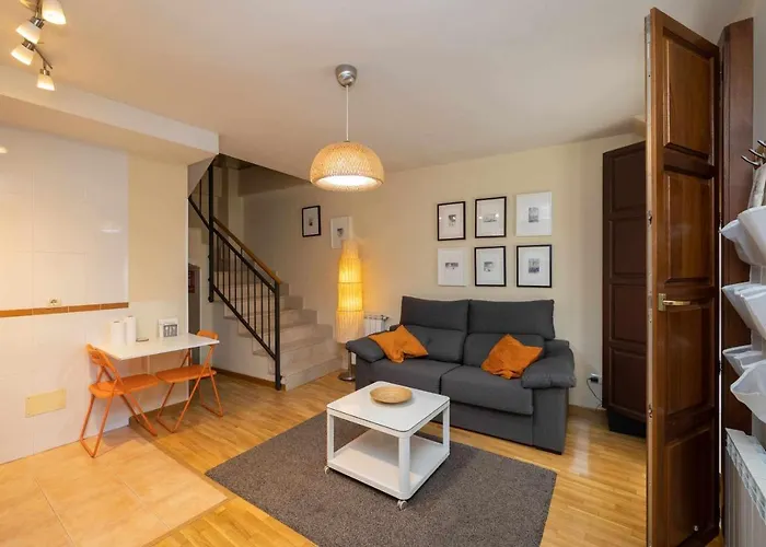 Casa Benito. Garaje. C.antigueo. * Zamora